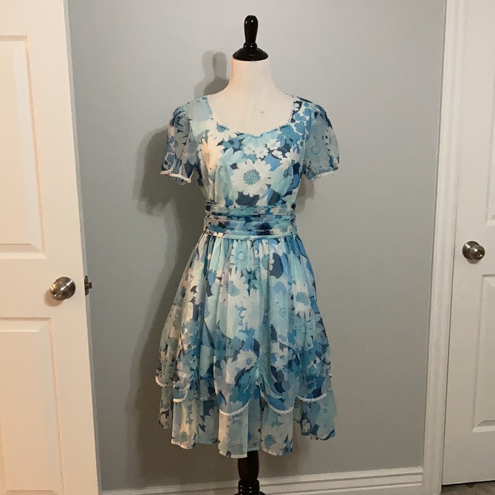 Vintage Blue Square Dance Floral Dress with Matching Ruched Belt Size Medium